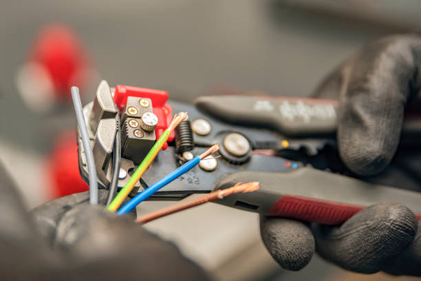 Best Commercial Electrician Services  in Farr West, UT